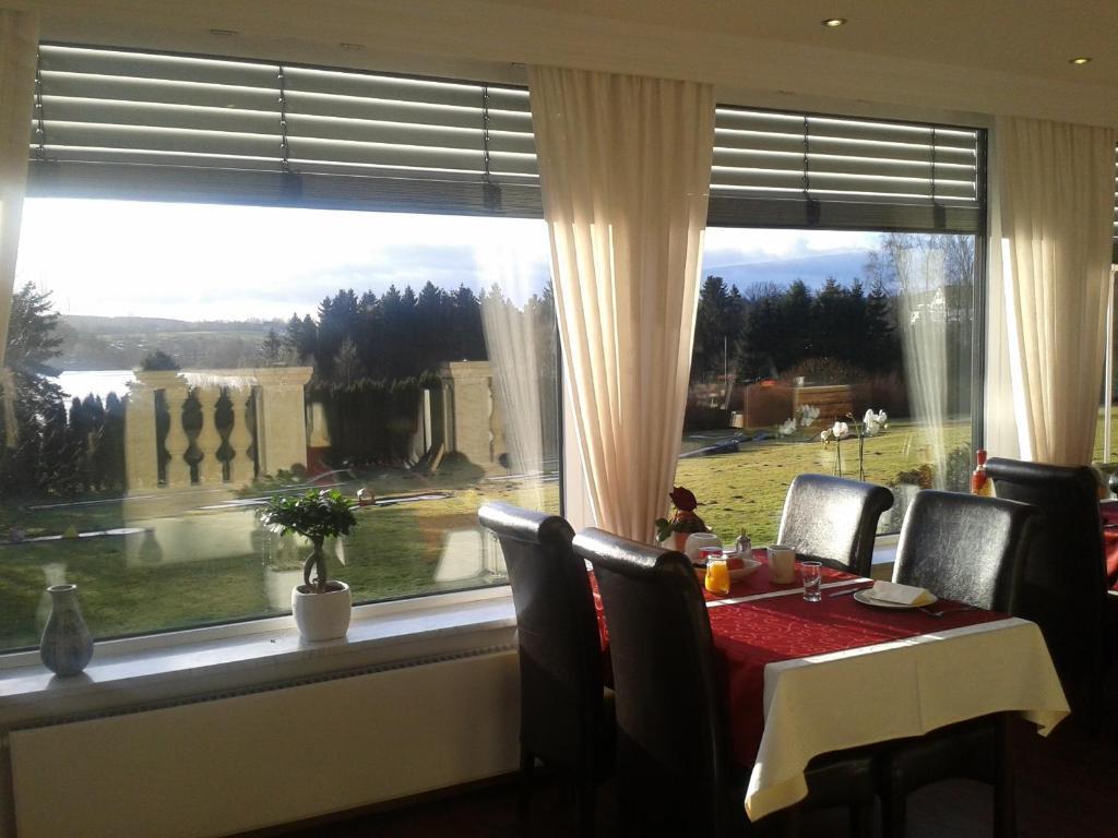 Waldhotel Marienheide Bagian luar foto
