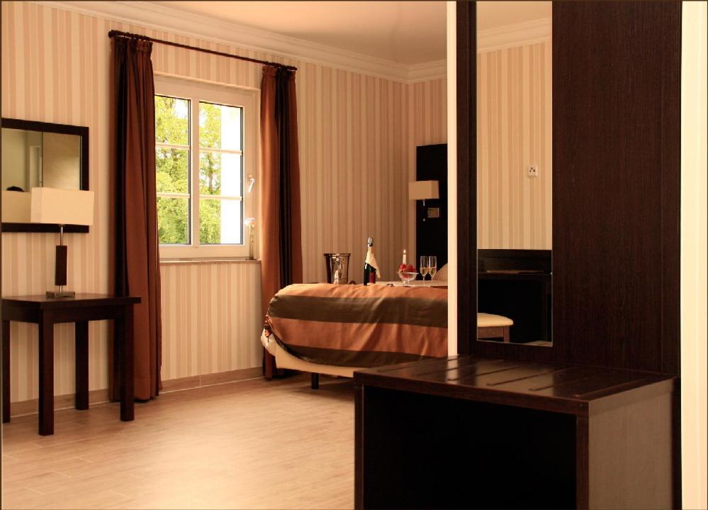 Waldhotel Marienheide Bagian luar foto