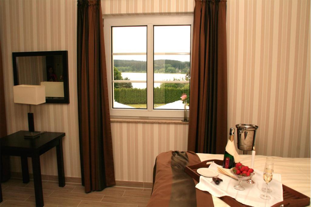Waldhotel Marienheide Bagian luar foto